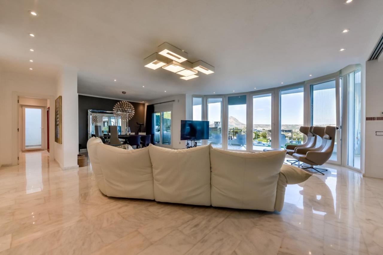 Coral- Managed By Almarina Villas 哈维亚 外观 照片